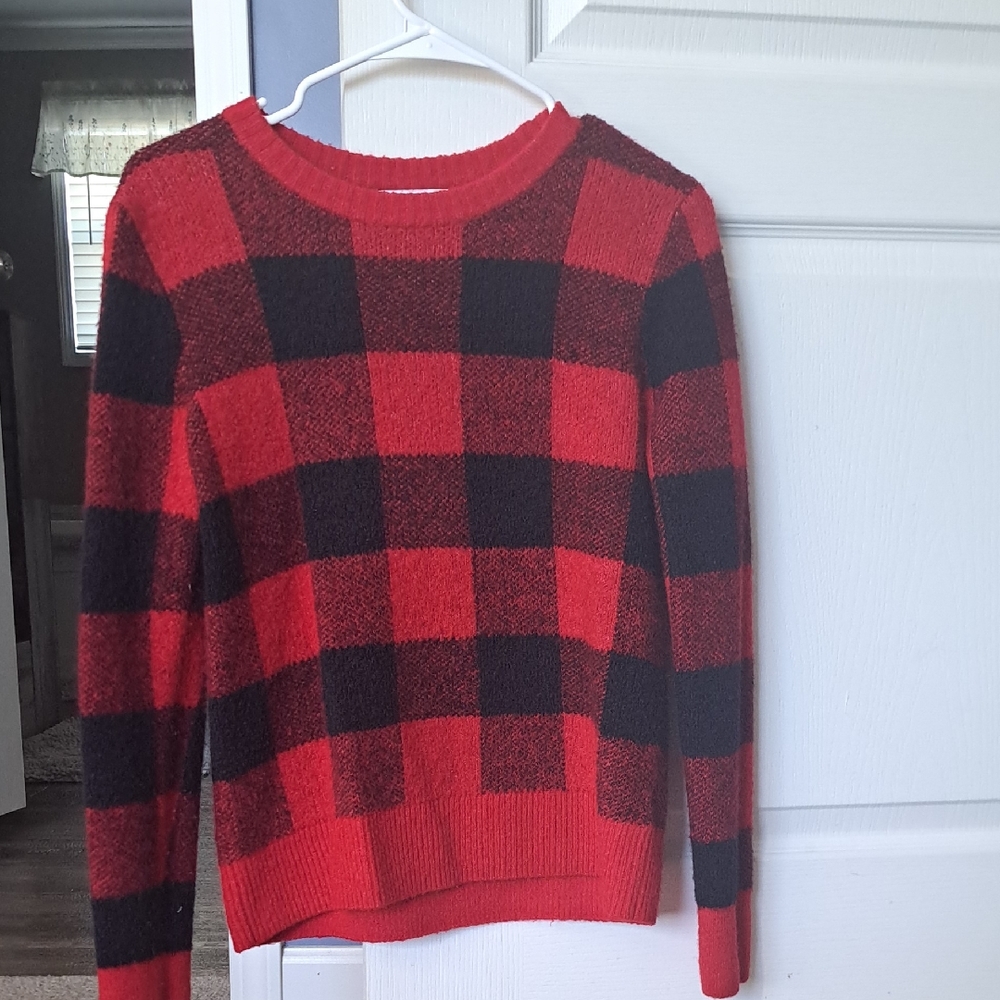 Old Navy Red and Black Checkered Women's Sweater